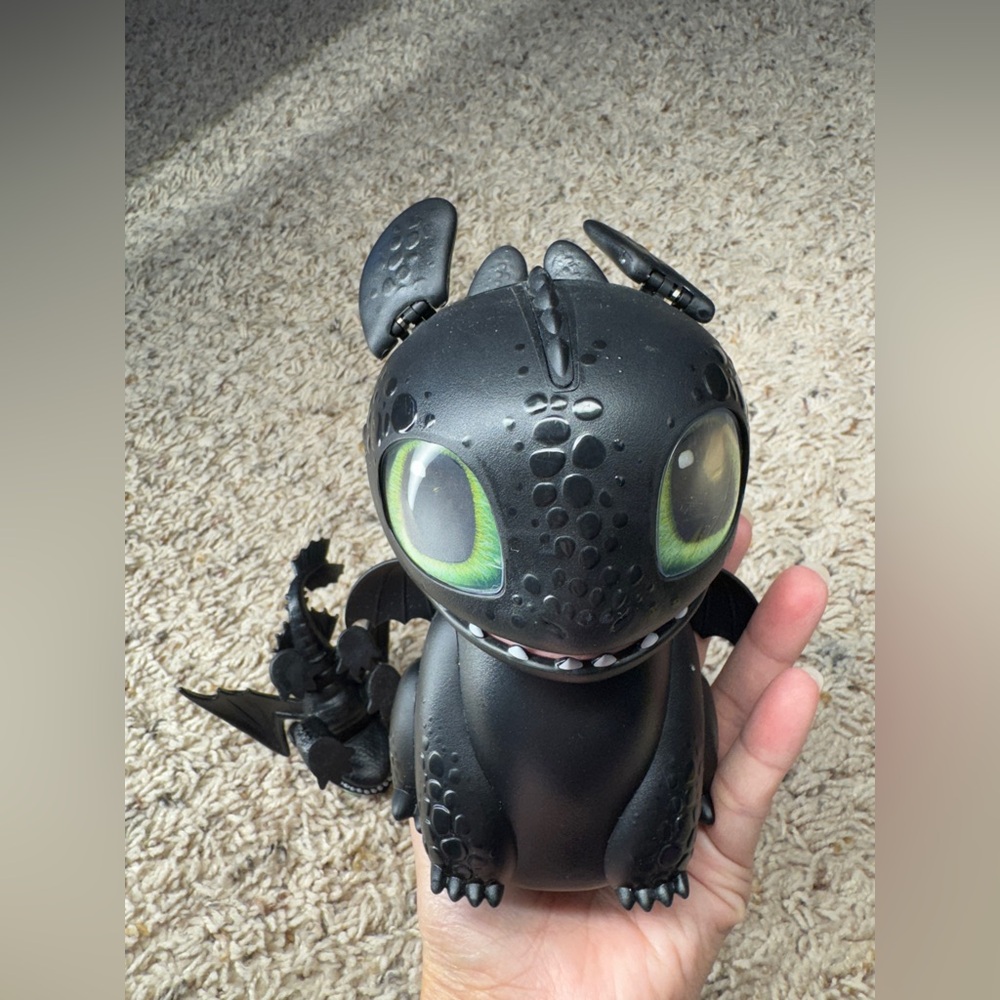 Toothless Dragon Figure with Motion and sounds. +1 extra - Picture 9 of 11